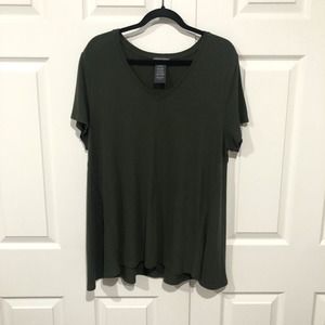 Chelsea & Theodore top womens XL Green short sleeve tunic shirt v neck